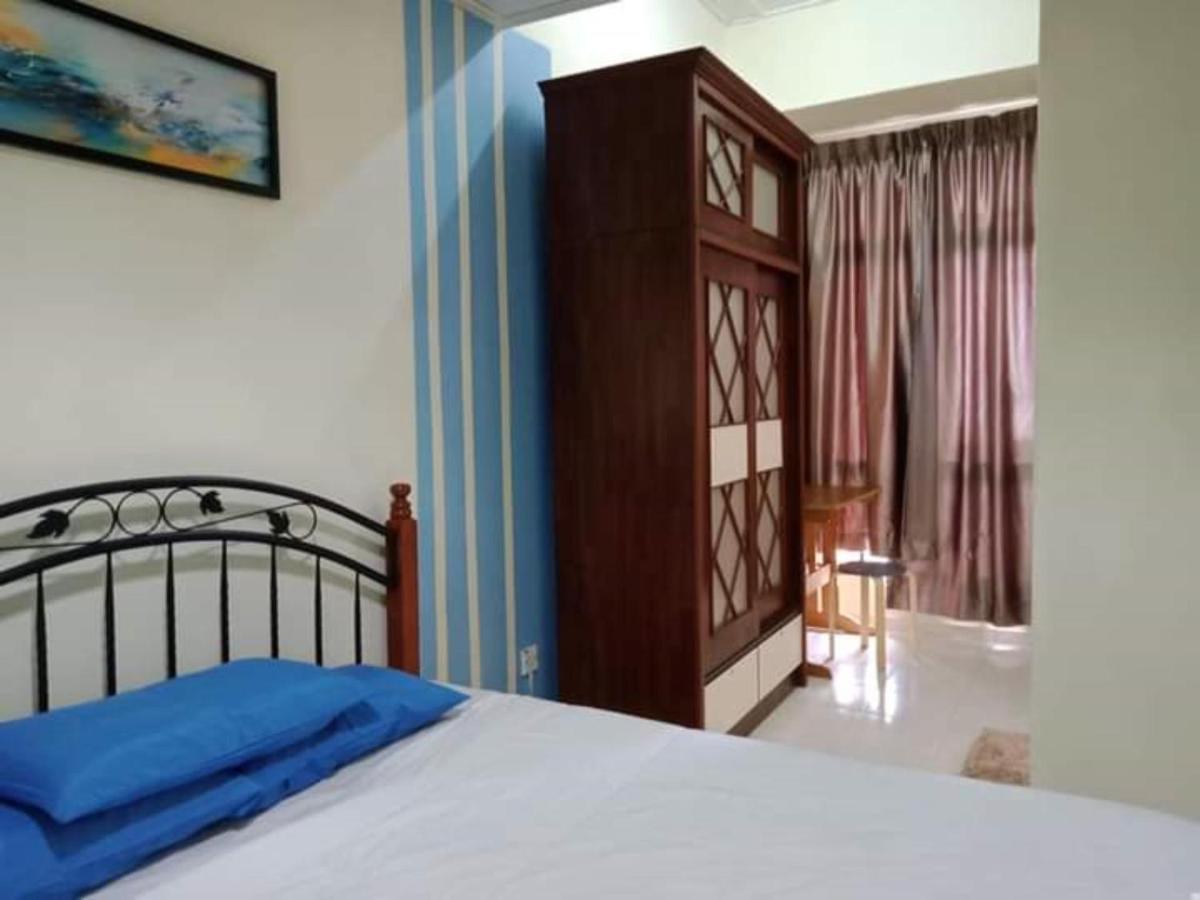Oyo Home 90419 Sahar Guesthouse Malacca Bagian luar foto